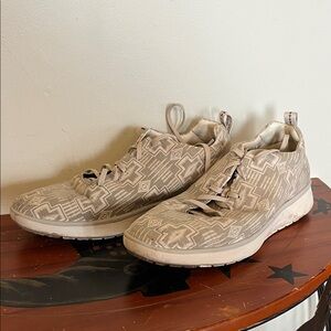 Stylish Tan Patterned Men's Shoes